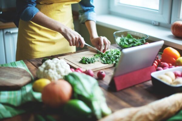How Pre-Cooked Meals Can Help You Save Time Without Compromising on Nutrition